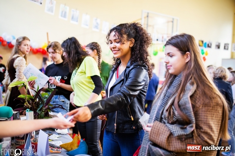 Zdjęcie w galerii na portalu naszraciborz.pl: Językowe Dni Otwarte w II LO wiadomości z regionu