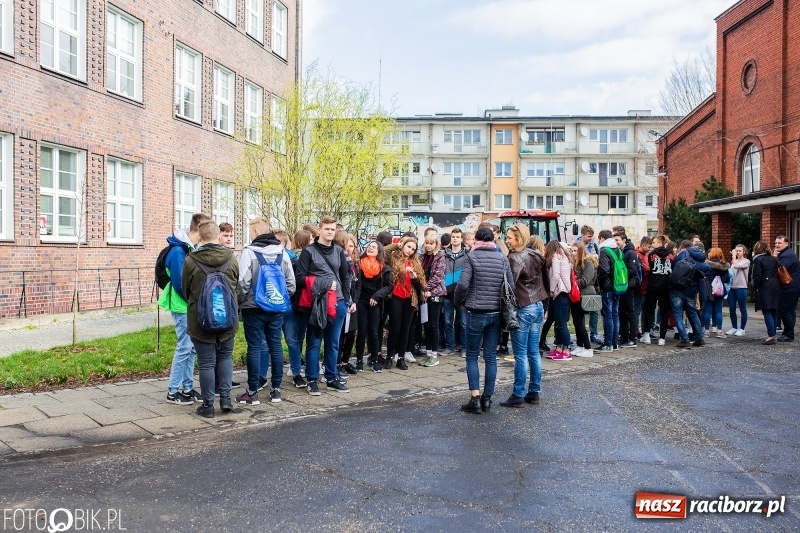 Zdjęcie w galerii na portalu naszraciborz.pl: Tatuaż zachętą do podjęcia nauki. CKZiU numer 1 zaprasza wiadomości z regionu