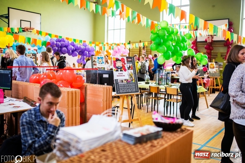 Zdjęcie w galerii na portalu naszraciborz.pl: Tatuaż zachętą do podjęcia nauki. CKZiU numer 1 zaprasza wiadomości z regionu
