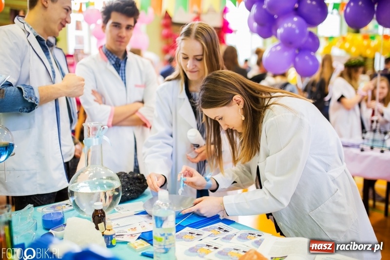 Zdjęcie w galerii na portalu naszraciborz.pl: Tatuaż zachętą do podjęcia nauki. CKZiU numer 1 zaprasza wiadomości z regionu