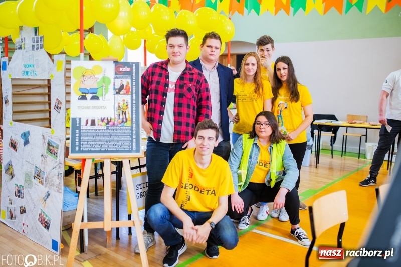 Zdjęcie w galerii na portalu naszraciborz.pl: Tatuaż zachętą do podjęcia nauki. CKZiU numer 1 zaprasza wiadomości z regionu