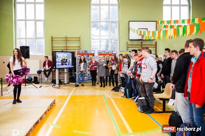 Zdjęcie w galerii na portalu naszraciborz.pl: Tatuaż zachętą do podjęcia nauki. CKZiU numer 1 zaprasza wiadomości z regionu