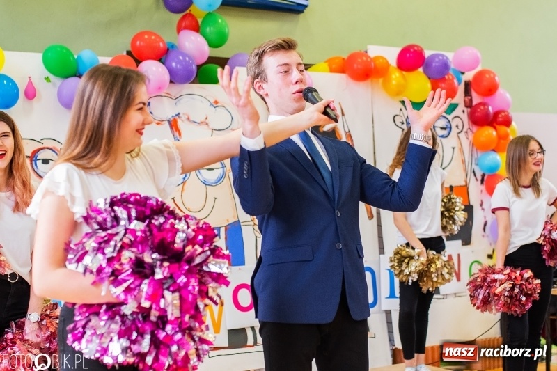 Zdjęcie w galerii na portalu naszraciborz.pl: Tatuaż zachętą do podjęcia nauki. CKZiU numer 1 zaprasza wiadomości z regionu