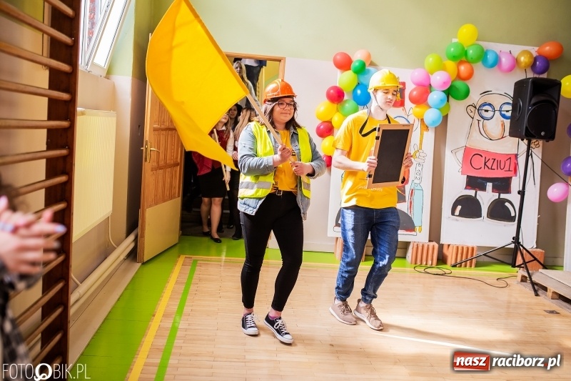 Zdjęcie w galerii na portalu naszraciborz.pl: Tatuaż zachętą do podjęcia nauki. CKZiU numer 1 zaprasza wiadomości z regionu