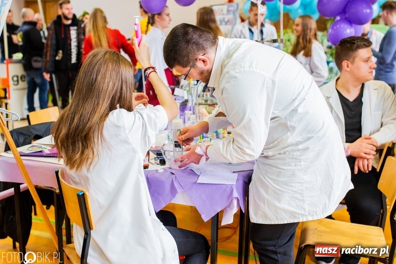 Zdjęcie w galerii na portalu naszraciborz.pl: Tatuaż zachętą do podjęcia nauki. CKZiU numer 1 zaprasza wiadomości z regionu