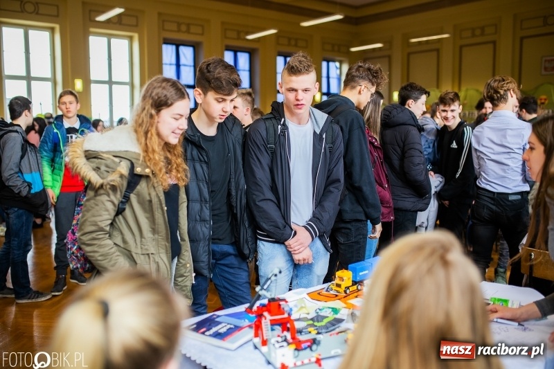 Zdjęcie w galerii na portalu naszraciborz.pl: Warsztaty przy Gimnazjalnej. Zostań uczniem Ekonomika wiadomości z regionu