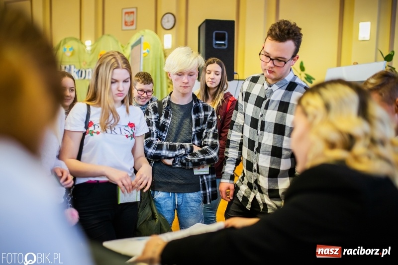 Zdjęcie w galerii na portalu naszraciborz.pl: Warsztaty przy Gimnazjalnej. Zostań uczniem Ekonomika wiadomości z regionu