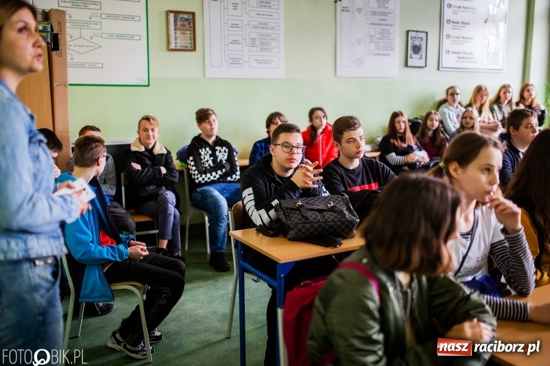 Zdjęcie w galerii na portalu naszraciborz.pl: Warsztaty przy Gimnazjalnej. Zostań uczniem Ekonomika wiadomości z regionu
