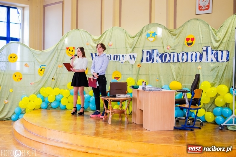 Zdjęcie w galerii na portalu naszraciborz.pl: Warsztaty przy Gimnazjalnej. Zostań uczniem Ekonomika wiadomości z regionu