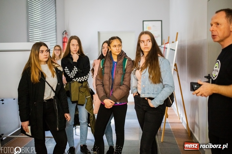 Zdjęcie w galerii na portalu naszraciborz.pl: Warsztaty przy Gimnazjalnej. Zostań uczniem Ekonomika wiadomości z regionu