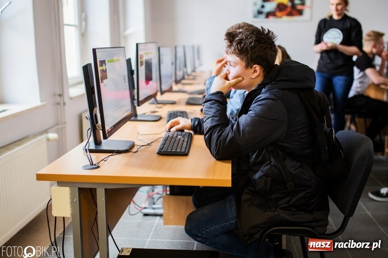 Zdjęcie w galerii na portalu naszraciborz.pl: Warsztaty przy Gimnazjalnej. Zostań uczniem Ekonomika wiadomości z regionu