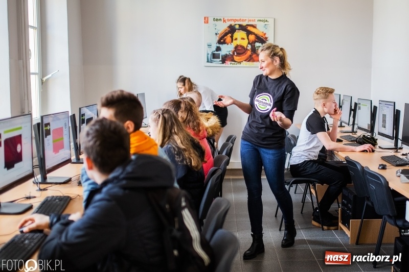 Zdjęcie w galerii na portalu naszraciborz.pl: Warsztaty przy Gimnazjalnej. Zostań uczniem Ekonomika wiadomości z regionu