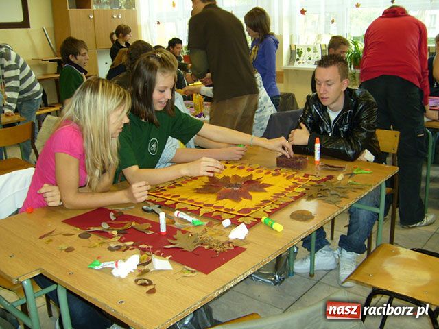 Zdjęcie w galerii na portalu naszraciborz.pl: eTwinning w G 1 wiadomości z regionu