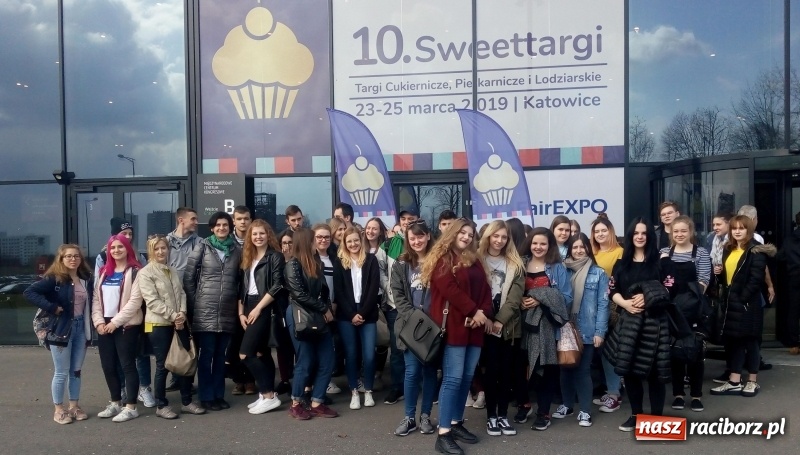 Zdjęcie w galerii na portalu naszraciborz.pl: Raciborzanie pojechali na Sweet TARGI w Katowicach wiadomości z regionu