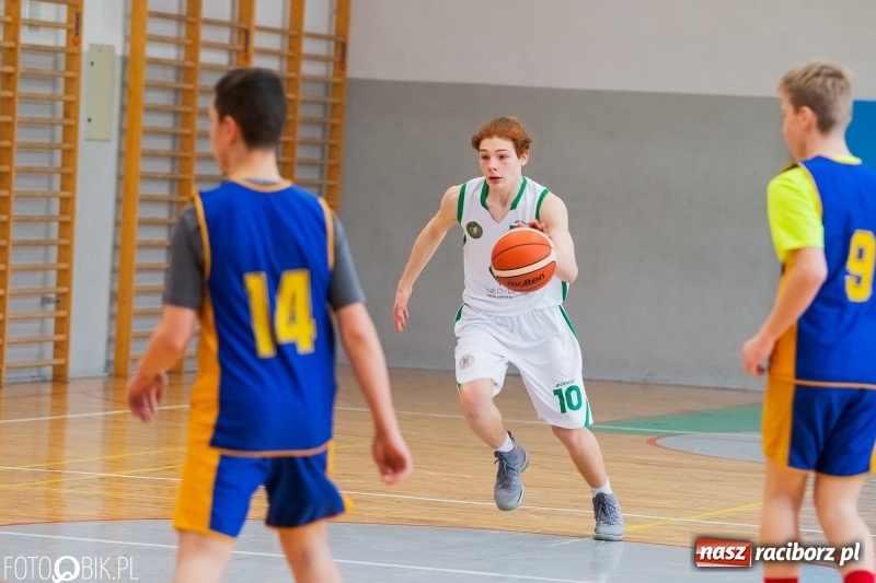 Zdjęcie w galerii na portalu naszraciborz.pl: Finały miejskie w koszykówce chłopców w raciborskim MOS-ie wiadomości z regionu