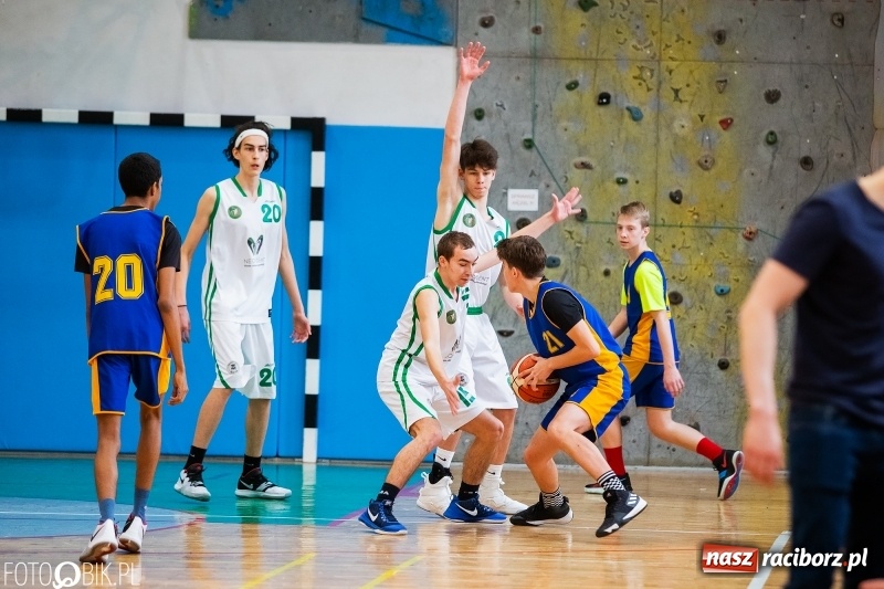 Zdjęcie w galerii na portalu naszraciborz.pl: Finały miejskie w koszykówce chłopców w raciborskim MOS-ie wiadomości z regionu