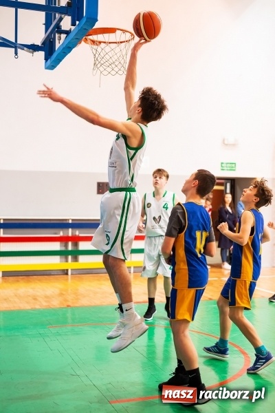 Zdjęcie w galerii na portalu naszraciborz.pl: Finały miejskie w koszykówce chłopców w raciborskim MOS-ie wiadomości z regionu