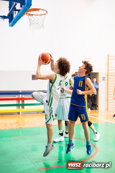 Zdjęcie w galerii na portalu naszraciborz.pl: Finały miejskie w koszykówce chłopców w raciborskim MOS-ie wiadomości z regionu