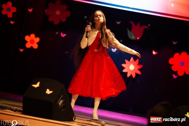 Zdjęcie w galerii na portalu naszraciborz.pl: Na wiosenną nutę w Młodzieżowym Domu Kultury w Raciborzu wiadomości z regionu