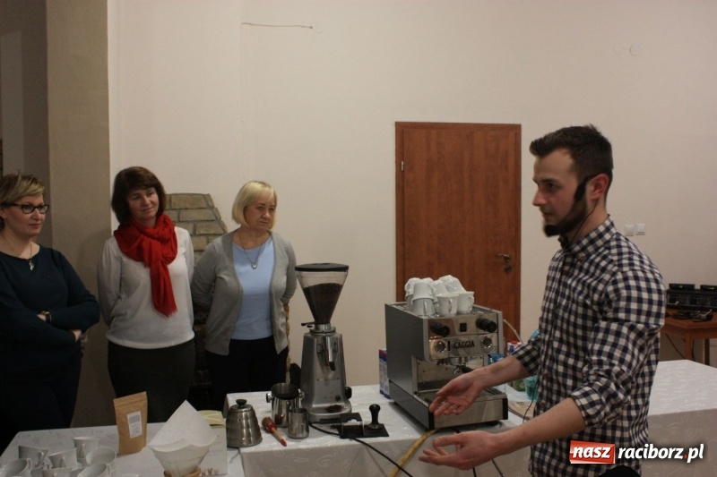 Zdjęcie w galerii na portalu naszraciborz.pl: W Borucinie poznali wszystkie tajemnice kawy wiadomości z regionu
