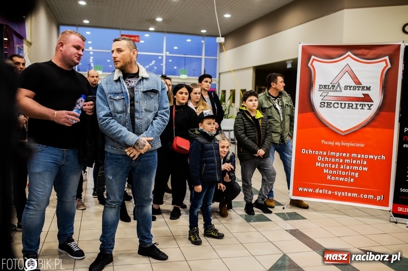 Zdjęcie w galerii na portalu naszraciborz.pl: Ostatnie odliczanie przed galą MMA w Raciborzu. Dziś odbyło się ważenie zawodników [FOTO i WIDEO] wiadomości z regionu