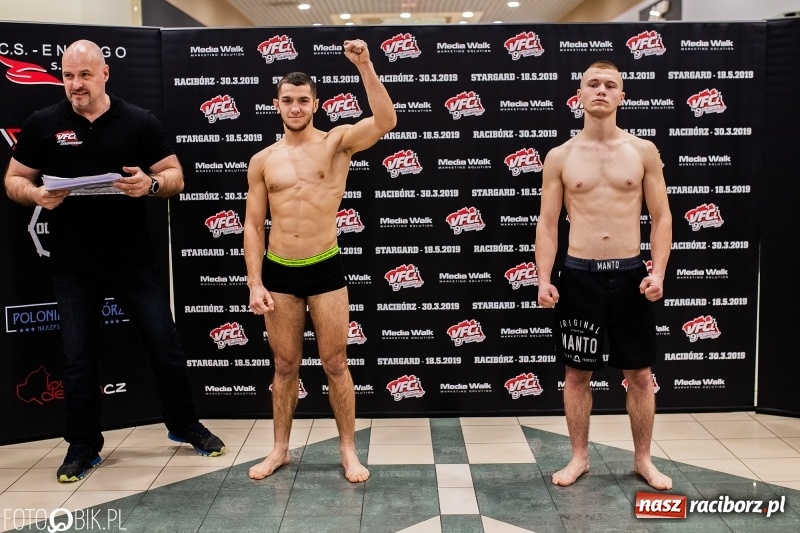 Zdjęcie w galerii na portalu naszraciborz.pl: Ostatnie odliczanie przed galą MMA w Raciborzu. Dziś odbyło się ważenie zawodników [FOTO i WIDEO] wiadomości z regionu