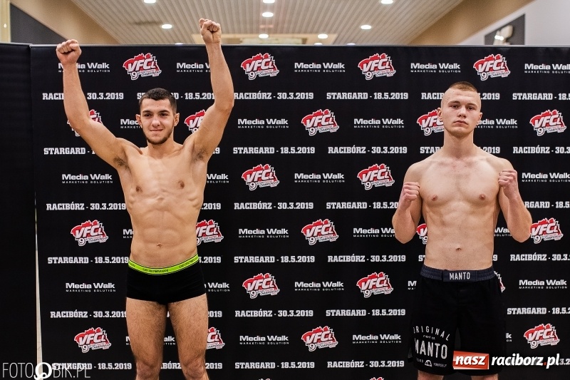 Zdjęcie w galerii na portalu naszraciborz.pl: Ostatnie odliczanie przed galą MMA w Raciborzu. Dziś odbyło się ważenie zawodników [FOTO i WIDEO] wiadomości z regionu