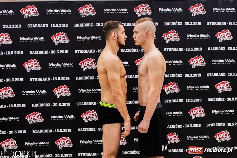 Zdjęcie w galerii na portalu naszraciborz.pl: Ostatnie odliczanie przed galą MMA w Raciborzu. Dziś odbyło się ważenie zawodników [FOTO i WIDEO] wiadomości z regionu