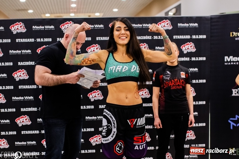 Zdjęcie w galerii na portalu naszraciborz.pl: Ostatnie odliczanie przed galą MMA w Raciborzu. Dziś odbyło się ważenie zawodników [FOTO i WIDEO] wiadomości z regionu