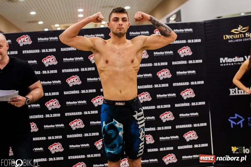 Zdjęcie w galerii na portalu naszraciborz.pl: Ostatnie odliczanie przed galą MMA w Raciborzu. Dziś odbyło się ważenie zawodników [FOTO i WIDEO] wiadomości z regionu