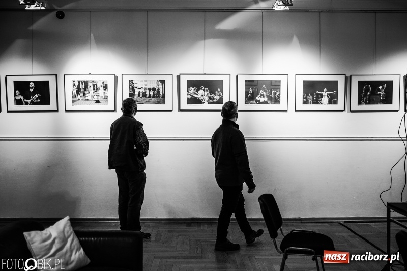 Zdjęcie w galerii na portalu naszraciborz.pl: Noc Teatrów z Tetraedrem w RCK wiadomości z regionu