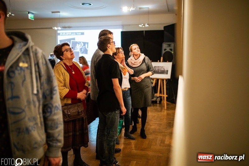 Zdjęcie w galerii na portalu naszraciborz.pl: Noc Teatrów z Tetraedrem w RCK wiadomości z regionu