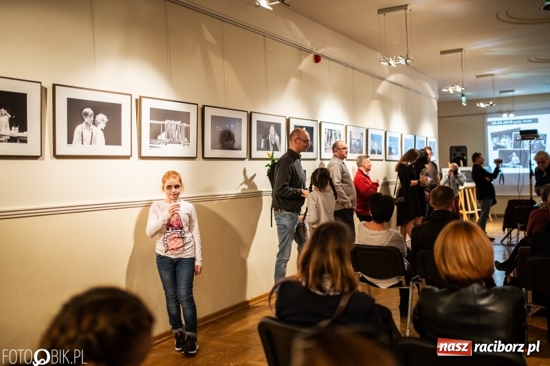 Zdjęcie w galerii na portalu naszraciborz.pl: Noc Teatrów z Tetraedrem w RCK wiadomości z regionu