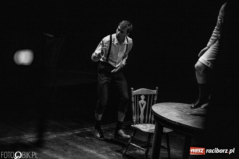 Zdjęcie w galerii na portalu naszraciborz.pl: Noc Teatrów z Tetraedrem w RCK wiadomości z regionu