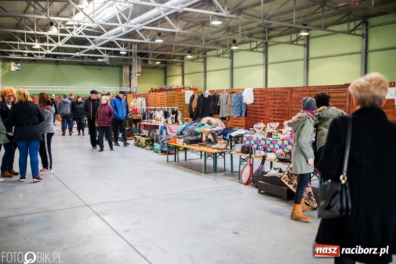 Zdjęcie w galerii na portalu naszraciborz.pl: Jarmark Staroci oraz Targ Koński w Pietrowicach Wielkich wiadomości z regionu