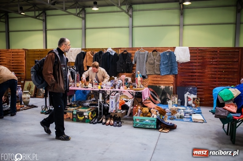 Zdjęcie w galerii na portalu naszraciborz.pl: Jarmark Staroci oraz Targ Koński w Pietrowicach Wielkich wiadomości z regionu