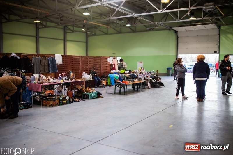 Zdjęcie w galerii na portalu naszraciborz.pl: Jarmark Staroci oraz Targ Koński w Pietrowicach Wielkich wiadomości z regionu