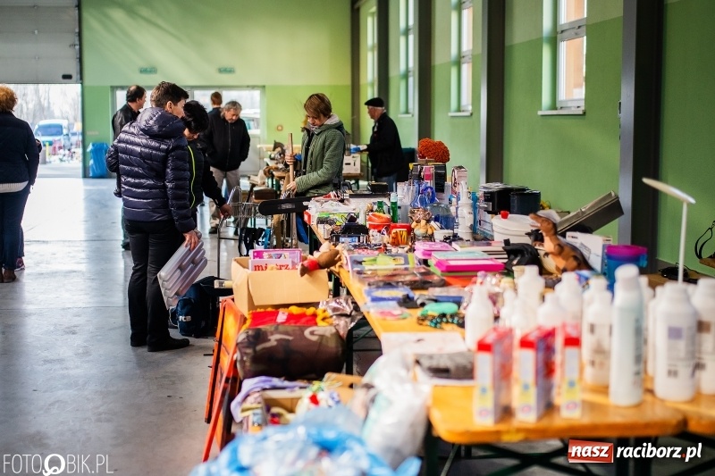 Zdjęcie w galerii na portalu naszraciborz.pl: Jarmark Staroci oraz Targ Koński w Pietrowicach Wielkich wiadomości z regionu