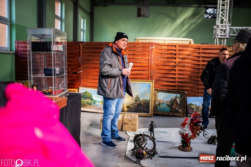 Zdjęcie w galerii na portalu naszraciborz.pl: Jarmark Staroci oraz Targ Koński w Pietrowicach Wielkich wiadomości z regionu