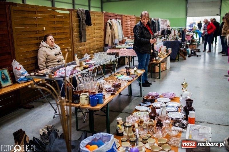 Zdjęcie w galerii na portalu naszraciborz.pl: Jarmark Staroci oraz Targ Koński w Pietrowicach Wielkich wiadomości z regionu