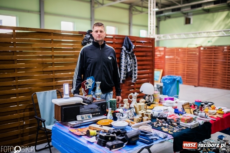 Zdjęcie w galerii na portalu naszraciborz.pl: Jarmark Staroci oraz Targ Koński w Pietrowicach Wielkich wiadomości z regionu