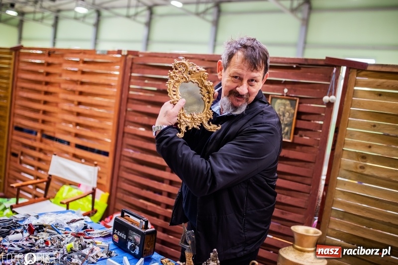 Zdjęcie w galerii na portalu naszraciborz.pl: Jarmark Staroci oraz Targ Koński w Pietrowicach Wielkich wiadomości z regionu