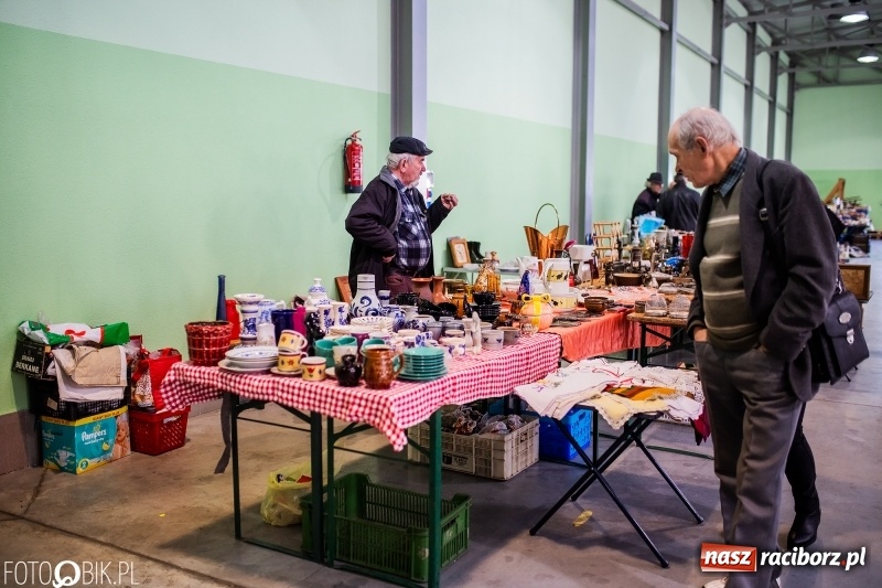 Zdjęcie w galerii na portalu naszraciborz.pl: Jarmark Staroci oraz Targ Koński w Pietrowicach Wielkich wiadomości z regionu