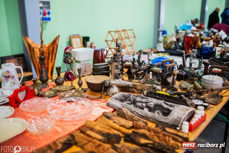 Zdjęcie w galerii na portalu naszraciborz.pl: Jarmark Staroci oraz Targ Koński w Pietrowicach Wielkich wiadomości z regionu