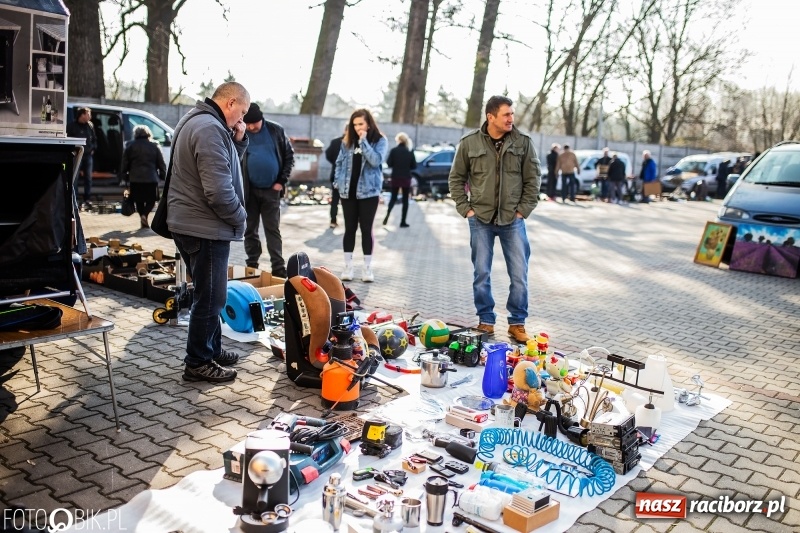 Zdjęcie w galerii na portalu naszraciborz.pl: Jarmark Staroci oraz Targ Koński w Pietrowicach Wielkich wiadomości z regionu
