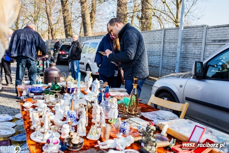 Zdjęcie w galerii na portalu naszraciborz.pl: Jarmark Staroci oraz Targ Koński w Pietrowicach Wielkich wiadomości z regionu