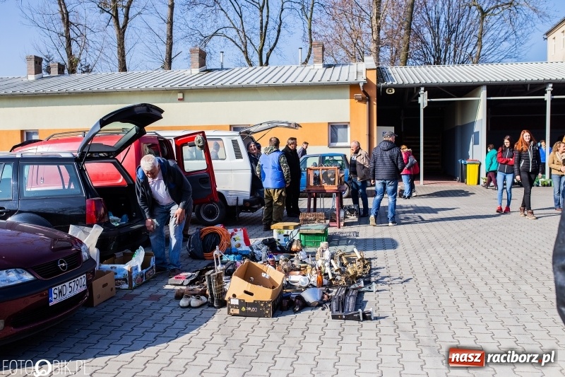 Zdjęcie w galerii na portalu naszraciborz.pl: Jarmark Staroci oraz Targ Koński w Pietrowicach Wielkich wiadomości z regionu