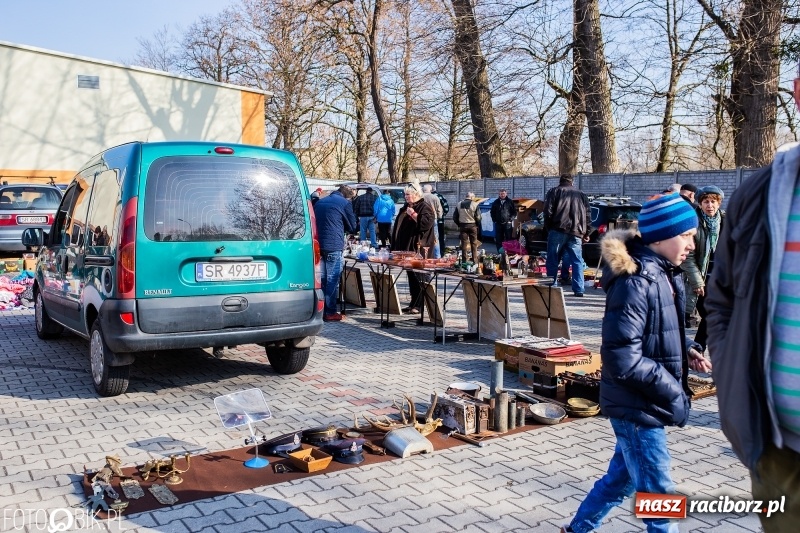 Zdjęcie w galerii na portalu naszraciborz.pl: Jarmark Staroci oraz Targ Koński w Pietrowicach Wielkich wiadomości z regionu