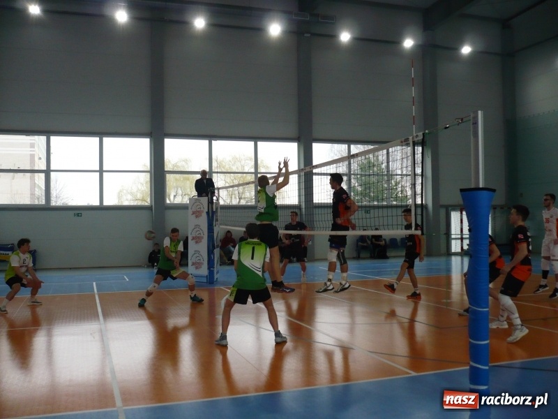 Zdjęcie w galerii na portalu naszraciborz.pl: Siatkarze Mechanika w finale wojewódzkim wiadomości z regionu