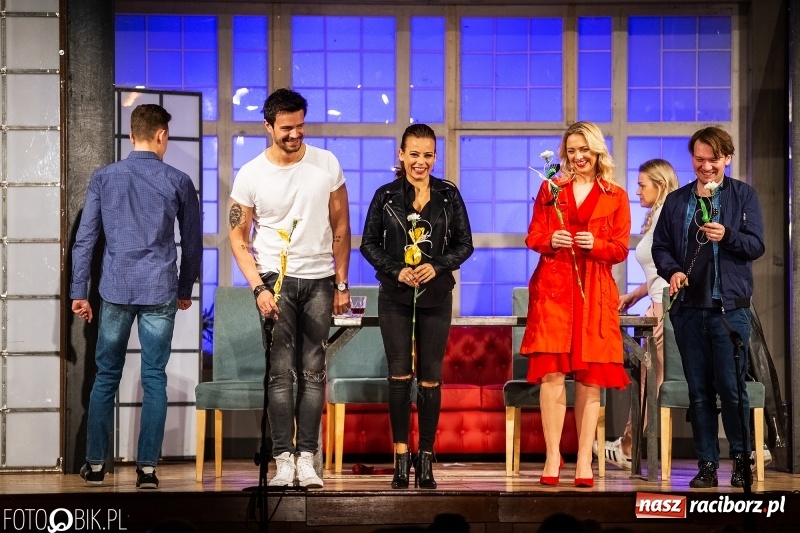 Zdjęcie w galerii na portalu naszraciborz.pl: Intymna schadzka w RCK, czyli spektakl Pikantni  wiadomości z regionu